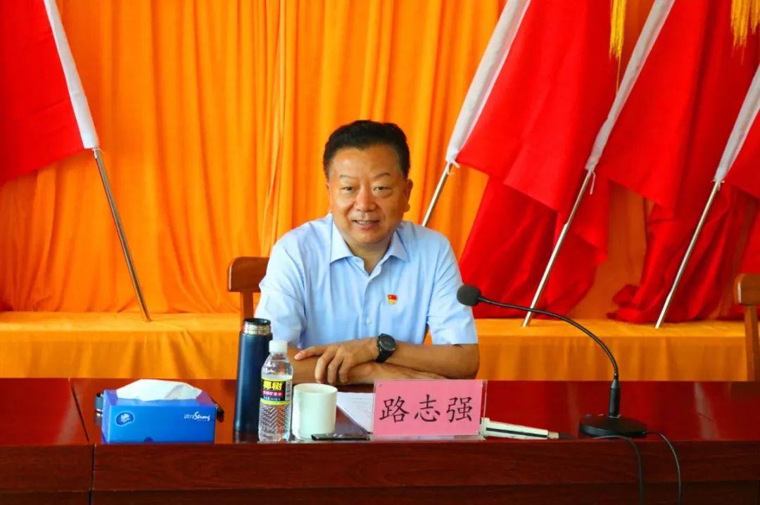 海南热带宝岛的地理、历史与文化探索