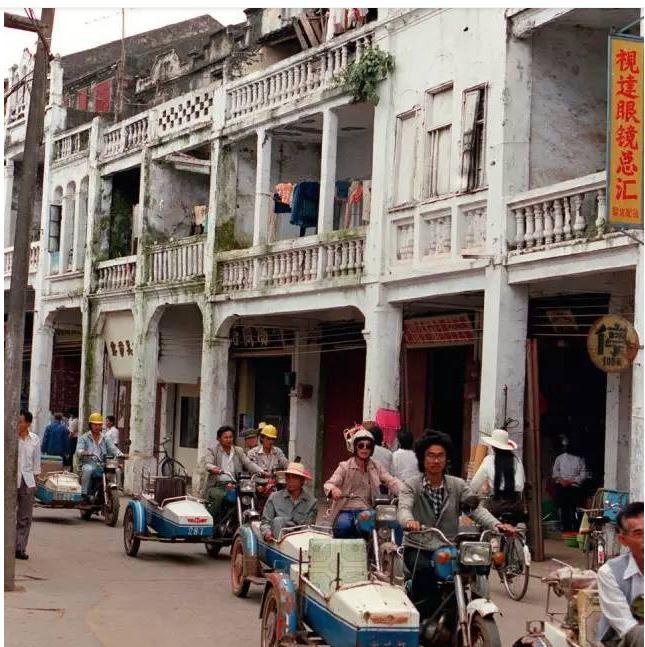 海南热带宝岛的地理、历史与文化探索